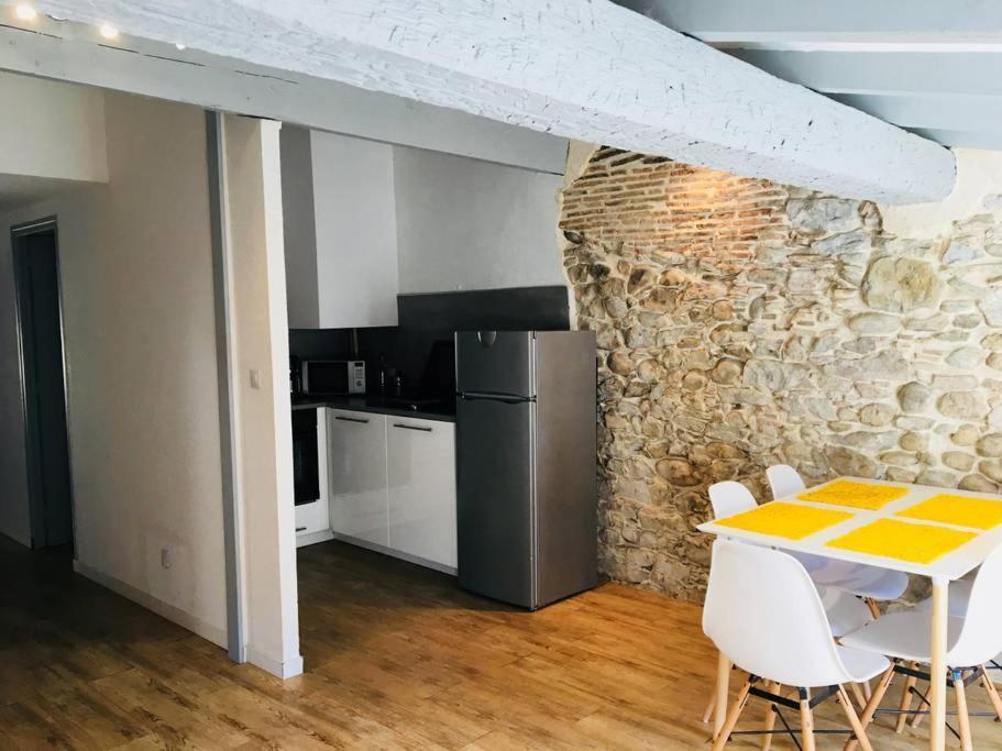 Au Pied De La Cite Apartment Каркасон Екстериор снимка