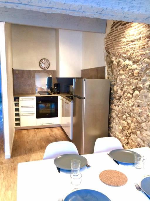 Au Pied De La Cite Apartment Каркасон Екстериор снимка
