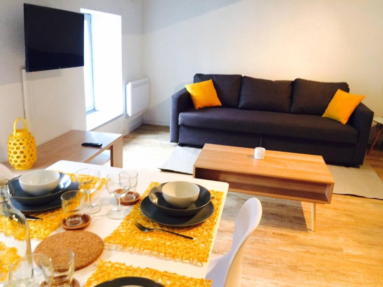 Au Pied De La Cite Apartment Каркасон Екстериор снимка